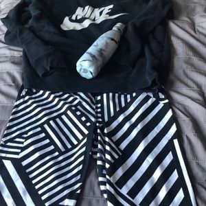 Black & White Striped Yoga Gym Leggings